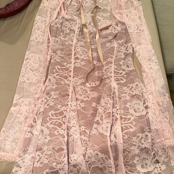 House of CB Pink Lace Long Sleeve Dress - Picture 10 of 10
